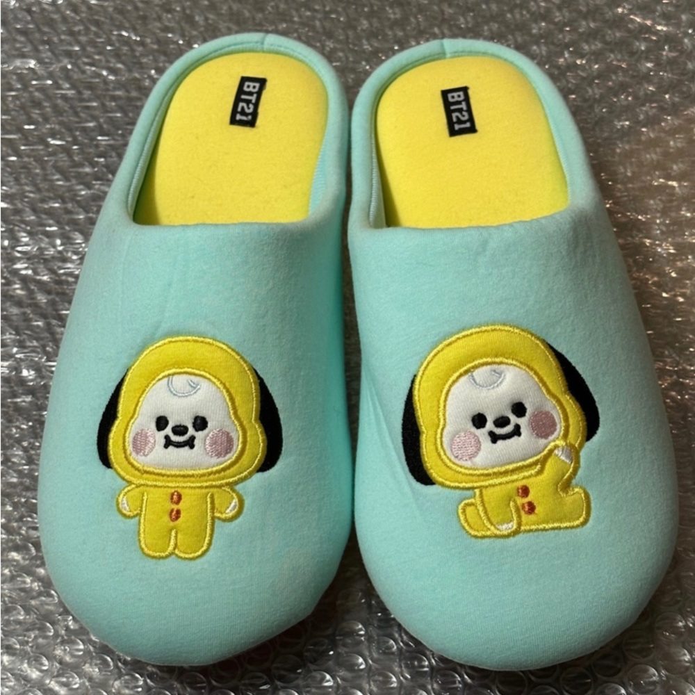 BT21 Chimmy Slippers